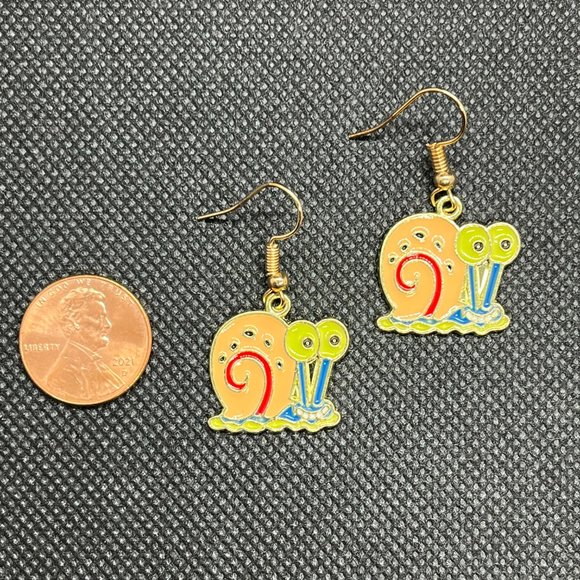 SpongeBob Gary the Snail Earrings - Picture 3 of 5